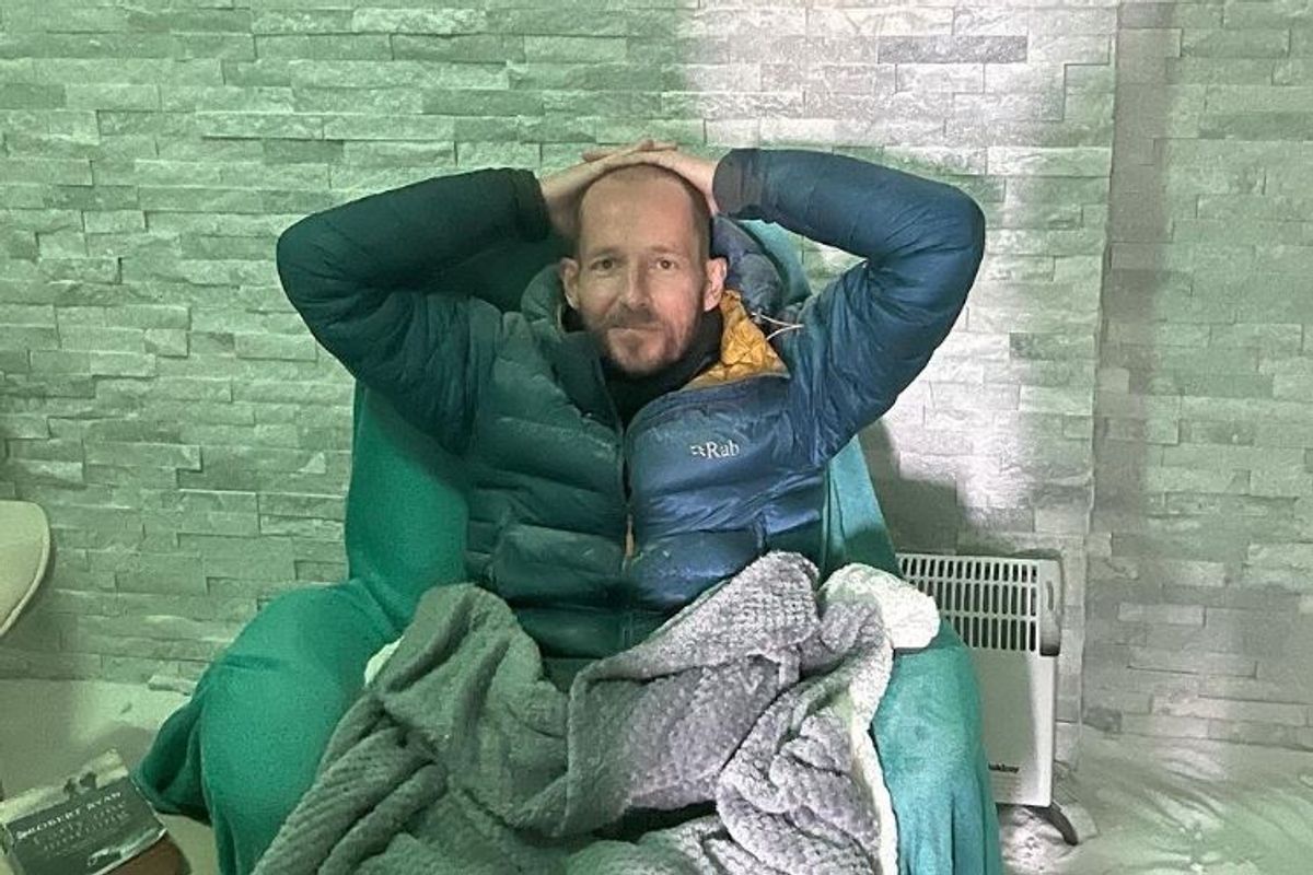 Jonnie Irwin in hospital