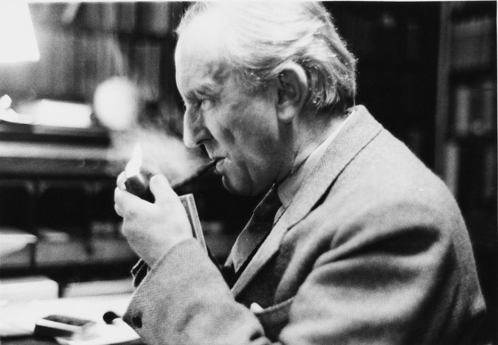 JRR TOLKIEN