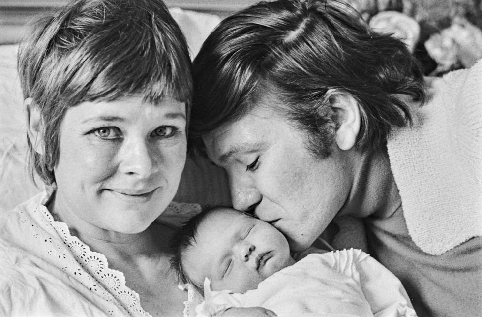 Judi Dench with her husband, actor Michael Williams (1935 - 2001) and their baby daughter Finty Williams