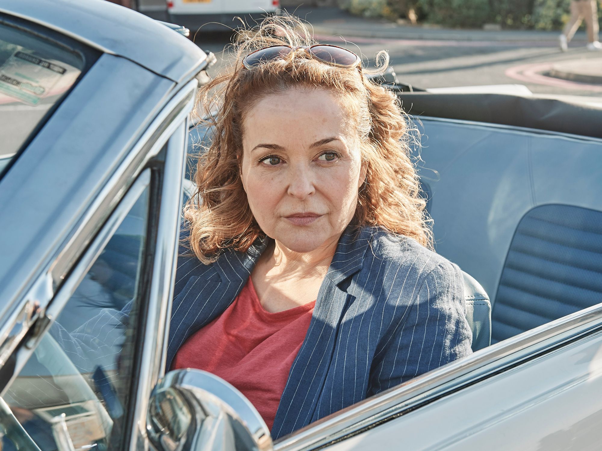 Julia Sawalha