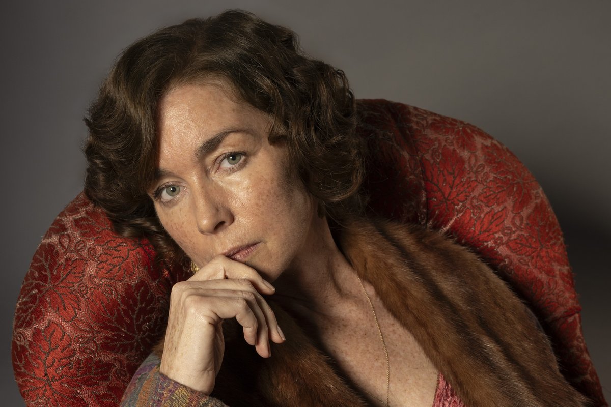 Julianne Nicholson