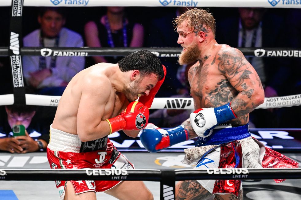 Julio Cesar Chavez Jr, Jake Paul