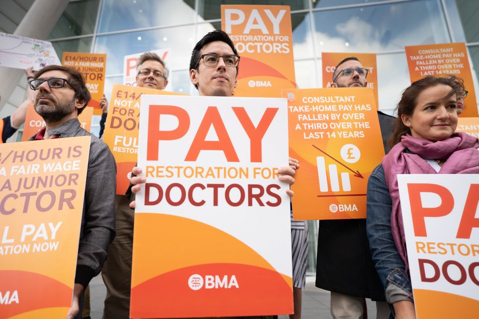 Junior doctors and consultants strike