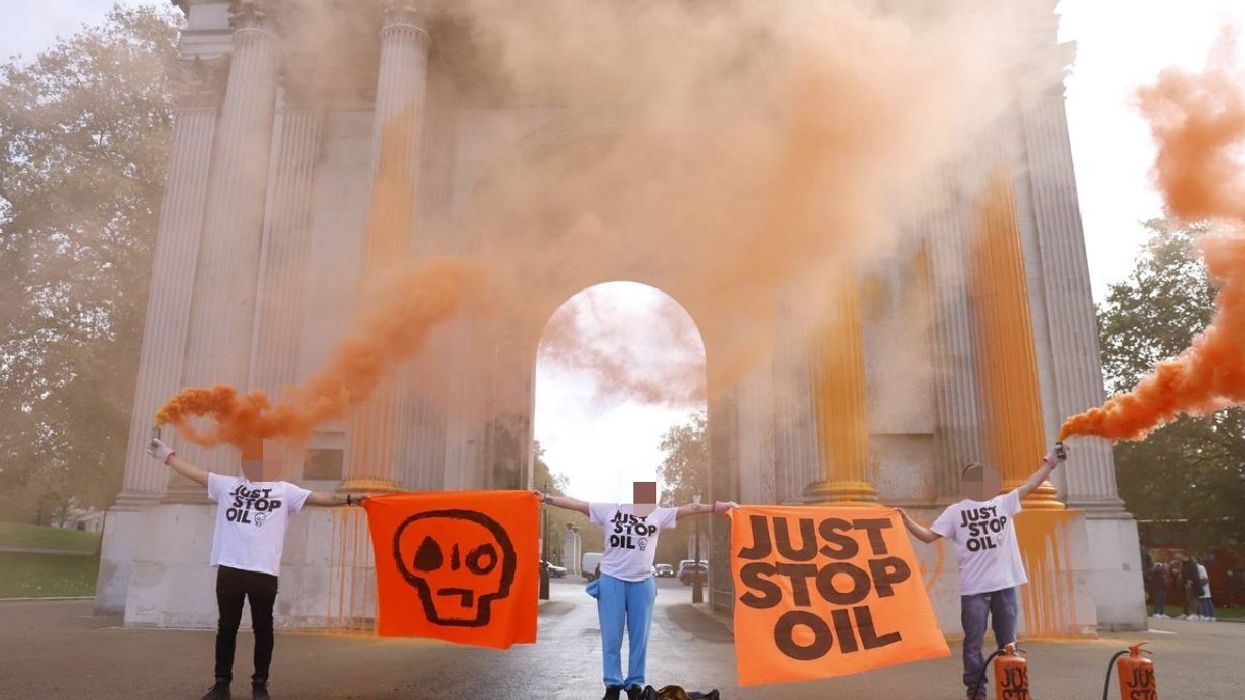 Just Stop oil paints Wellington Arch