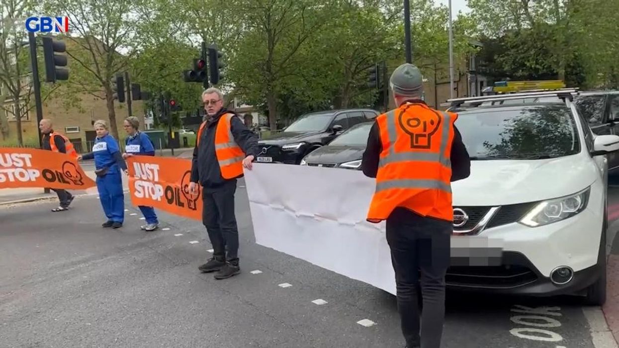 Just Stop Oil protesters prevented from demonstrating by fed up motorists