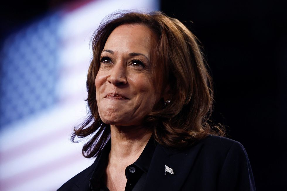 Kamala Harris 'doesn't believe she will win' as Donald Trump tipped for White House victory