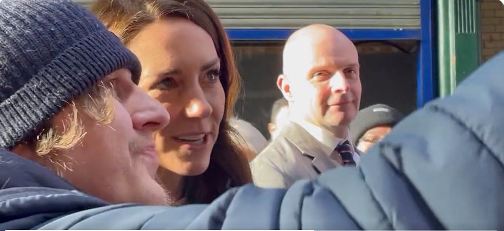 Kate posed for a selfie with a fan