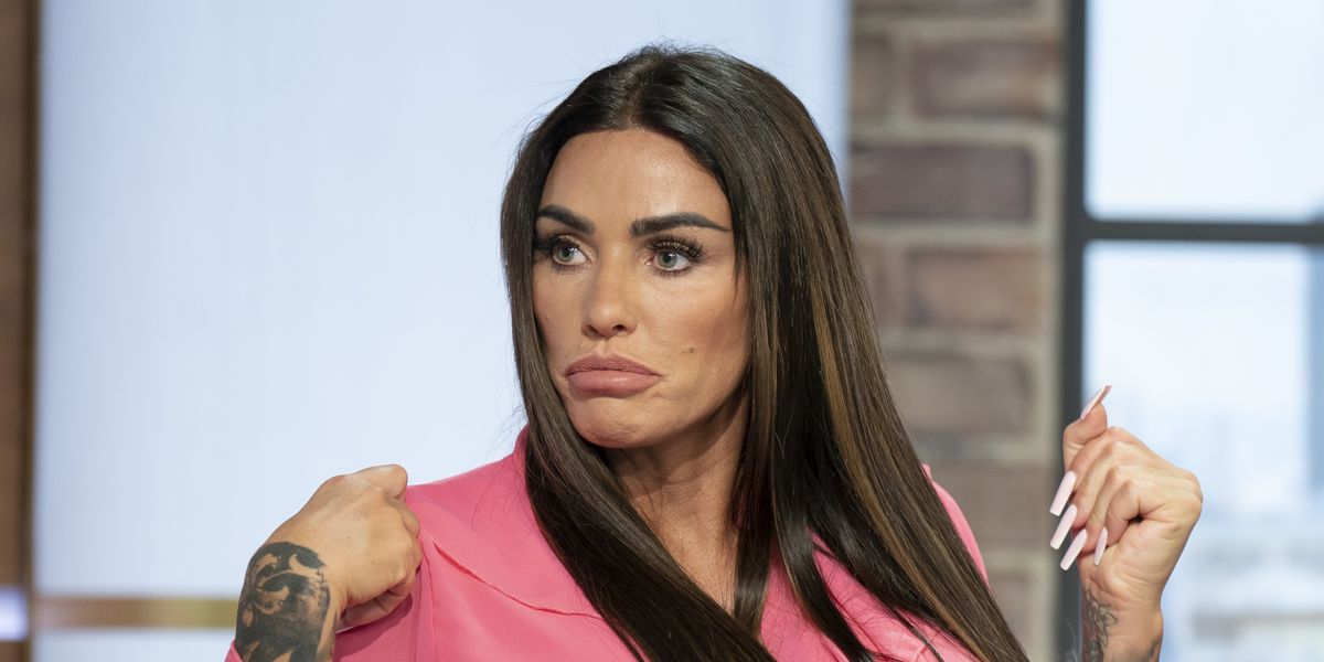 NextImg:Katie Price arrested as she lands back in UK after skipping court hearing