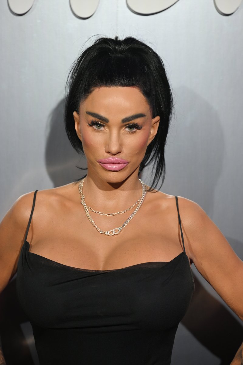 Katie Price sparks health concerns as she admits 'I have to stop' in  worrying social media update: 'Family have been worried'