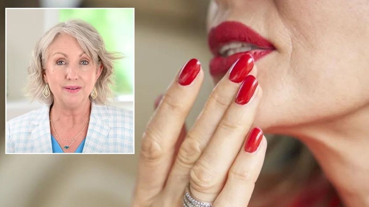 Kay Harms / Woman wearing red lipstick