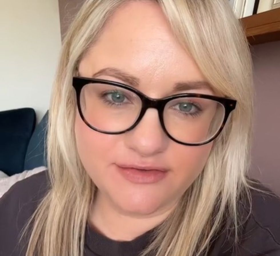 Kayleigh discussing her mother's dementia symptoms