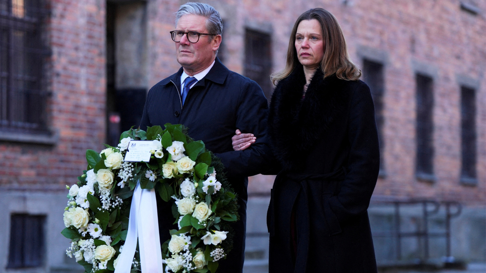 Keir Starmer and his wife at Auschwitz