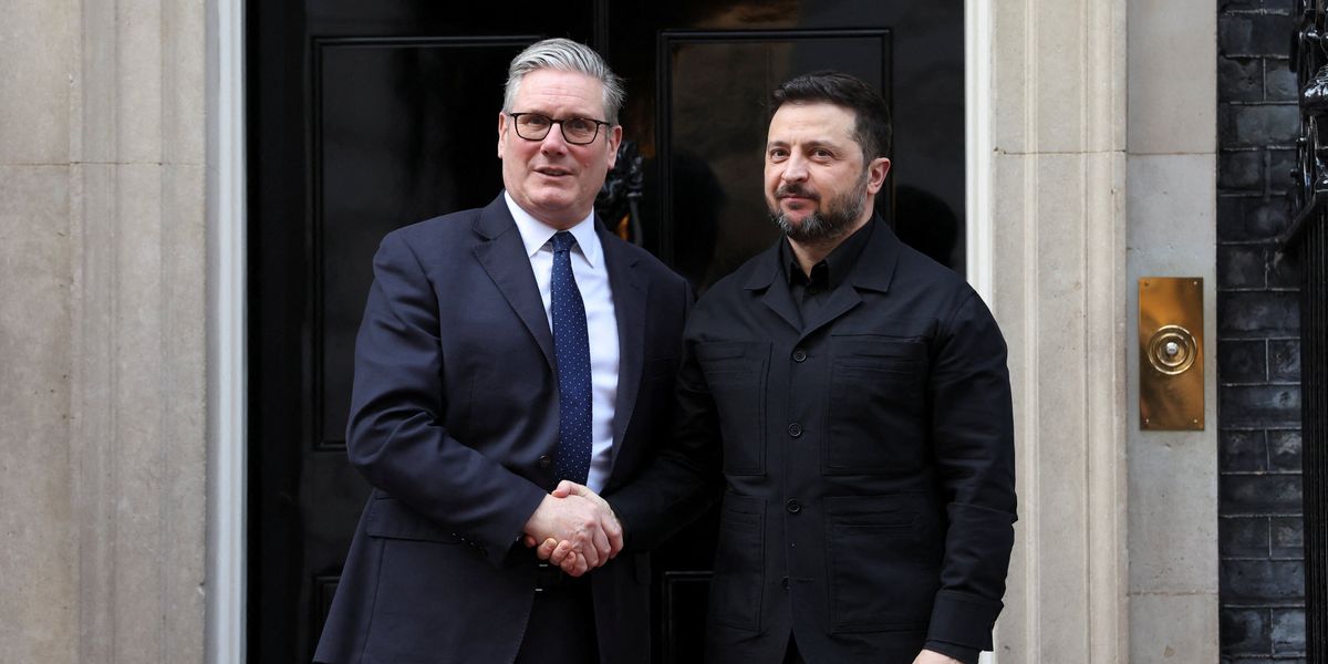 Keir Starmer to host emergency meeting with Volodymyr Zelensky after Putin rejects peace talks