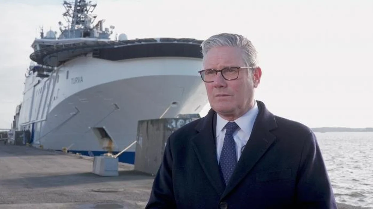 Police to question No10 staff over Morgan McSweeney's missing phone