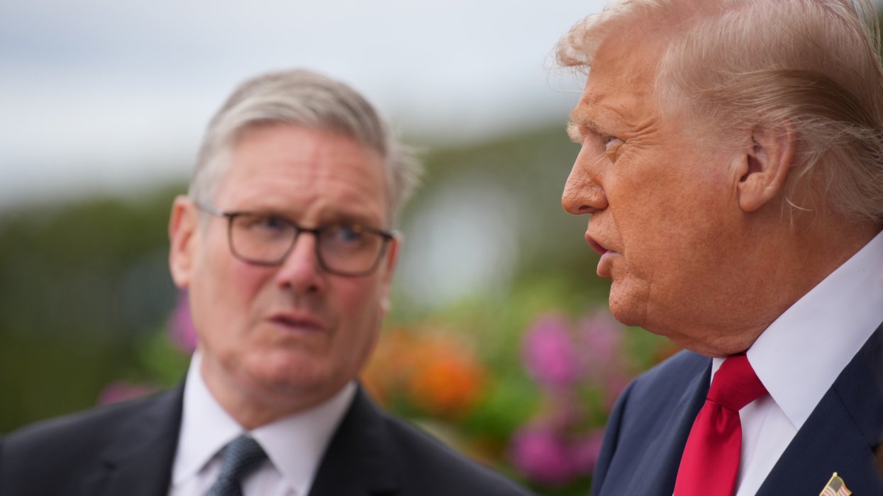 Keir Starmer (left), Donald Trump (right)