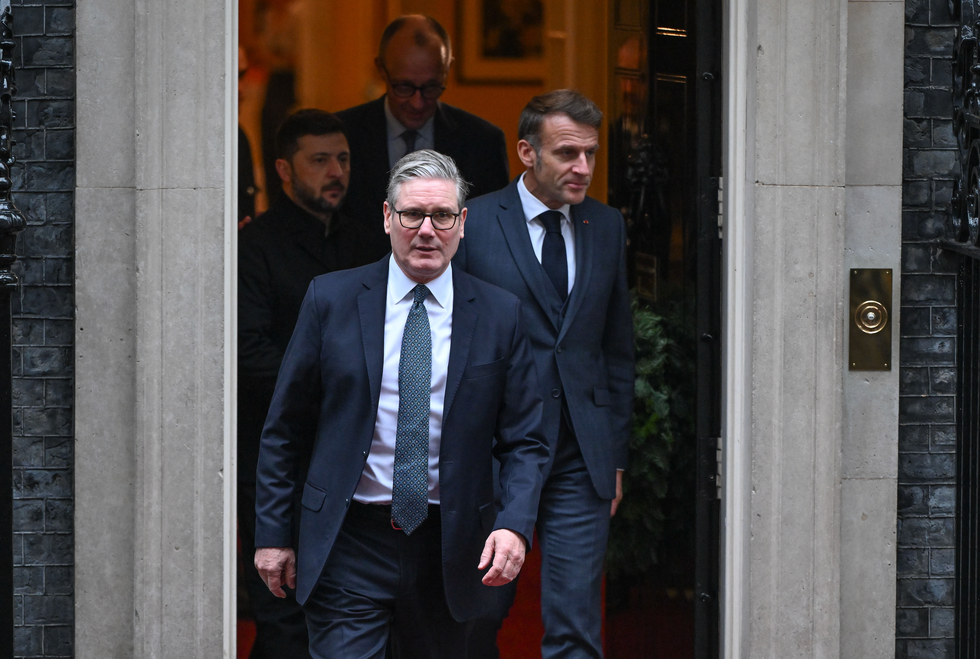 Keir Starmer (left), Emmanuel Macron (right)