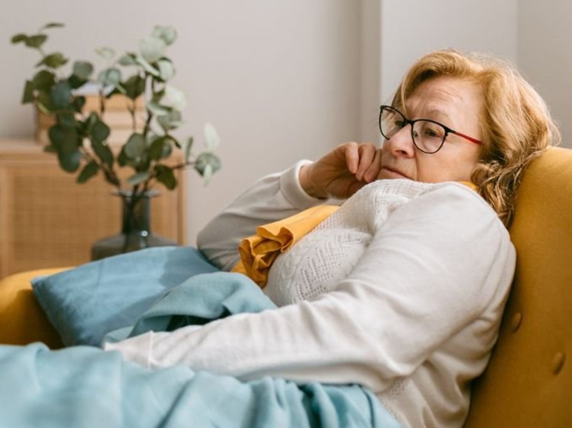 Keir Starmer, Rachel Reeves and state pensioner