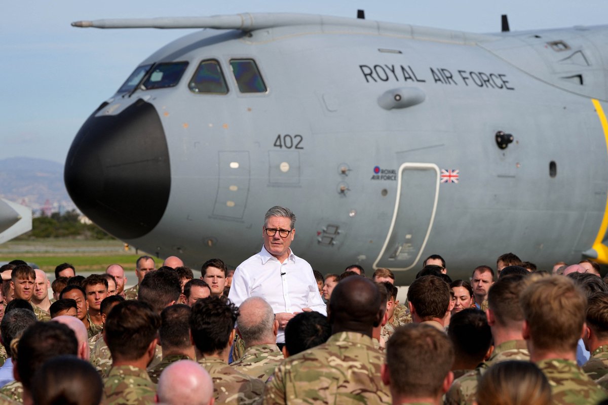 Keir Starmer speaks to soldiers at RAF Akrotiri