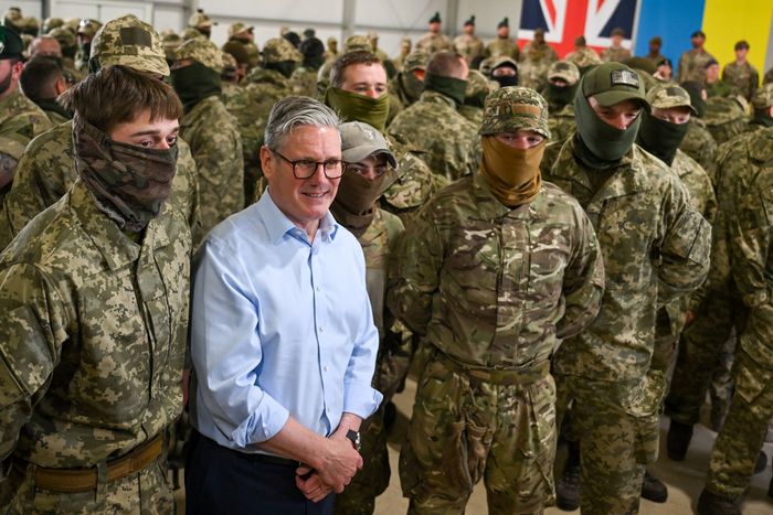 Keir Starmer with army personnel