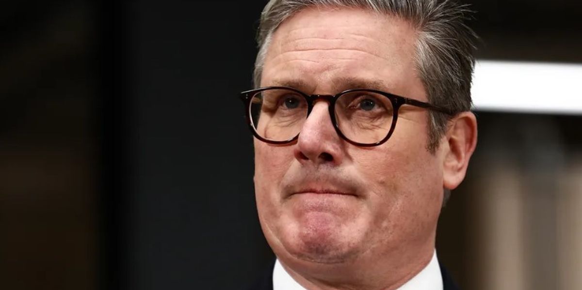 Keir Starmer accused of letting suspected child sex offenders off with a warning note while in charge of CPS Keir Starmer accused of letting suspected child sex offenders off with a warning note while in charge of CPS