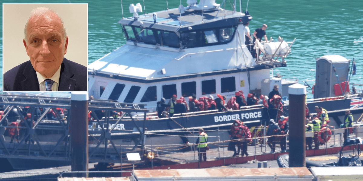 Idiot civil servant sent 3,557 Channel migrants 'you're off to Rwanda ...