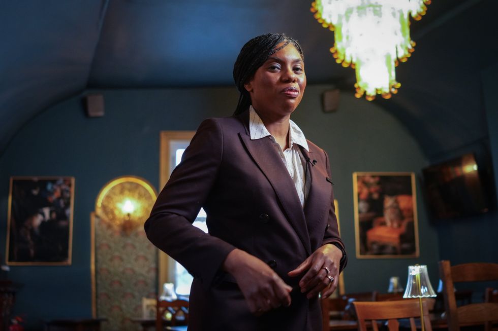 Kemi Badenoch in a pub