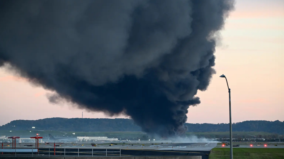 Kentucky airport plane crash aftermath