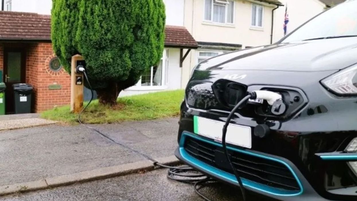 Kerbo Charge electric car charging cable