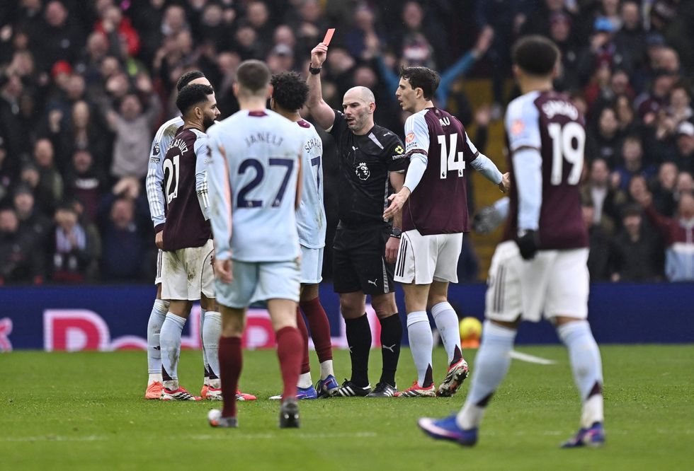 Kevin Schade was sent off for Brentford