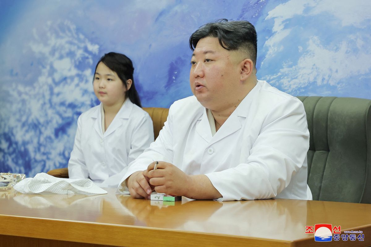 Kim Jong-Un smoking