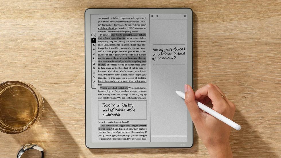 Kindle Scribe without a front light