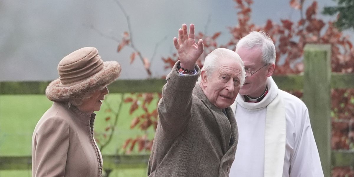 King Charles and Queen Camilla wave towards well-wishers as royals attend Sunday church service King Charles and Queen Camilla wave towards well-wishers as royals attend Sunday church service