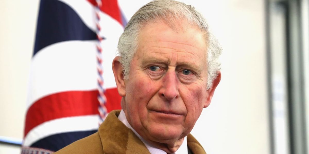 ‘Abolish the Monarchy!’ Republican protesters seize on Guardian expose and demand end of reign ‘Abolish the Monarchy!’ Republican protesters seize on Guardian expose and demand end of reign