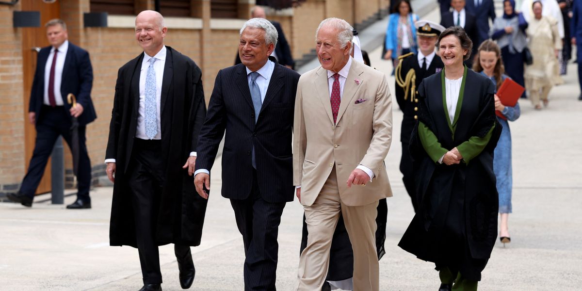 NextImg:King Charles unveils wing named in his honour at Oxford Centre for Islamic Studies