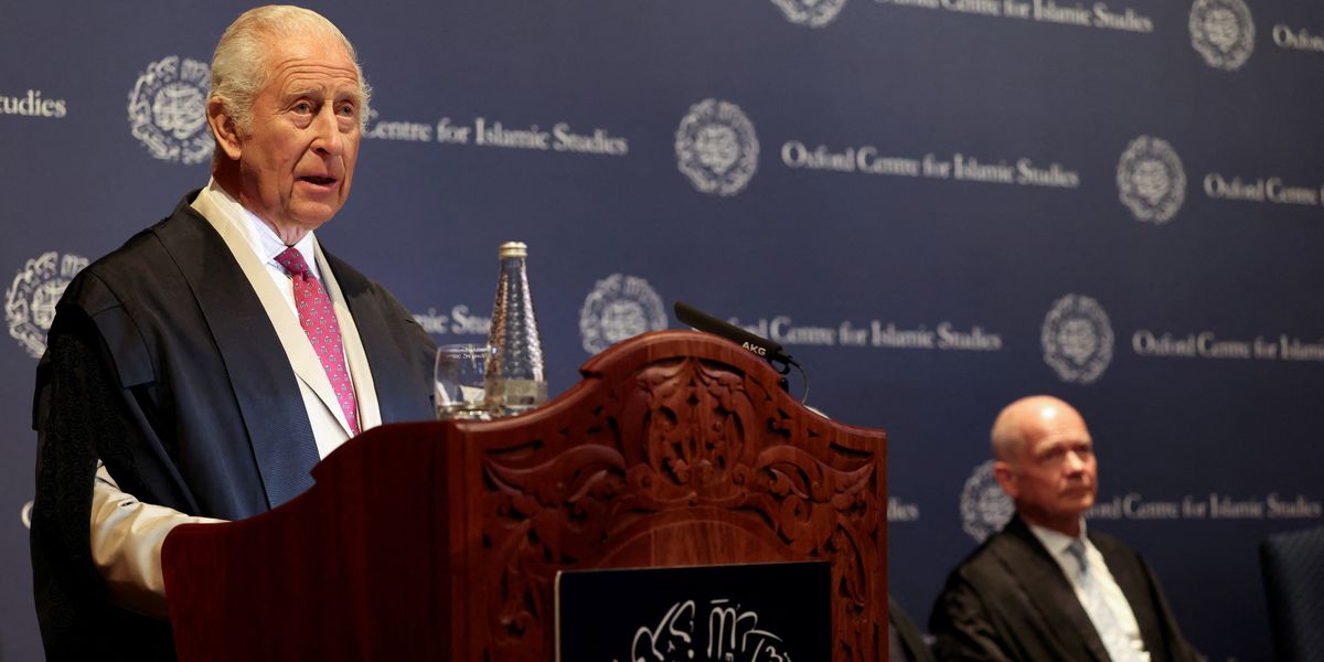 King Charles opens speech with ‘Assalamu Alaikum’ during visit to Islamic centre King Charles opens speech with ‘Assalamu Alaikum’ during visit to Islamic centre