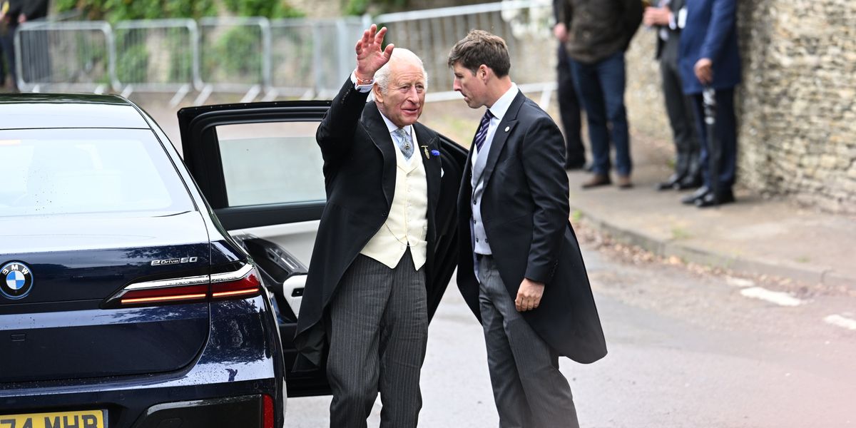 King Charles and Queen Camilla arrive for Cotswolds ceremony with Harriet Sperling King Charles and Queen Camilla arrive for Cotswolds ceremony with Harriet Sperling
