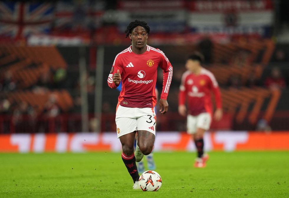 Kobbie Mainoo was deployed as the No 9 again