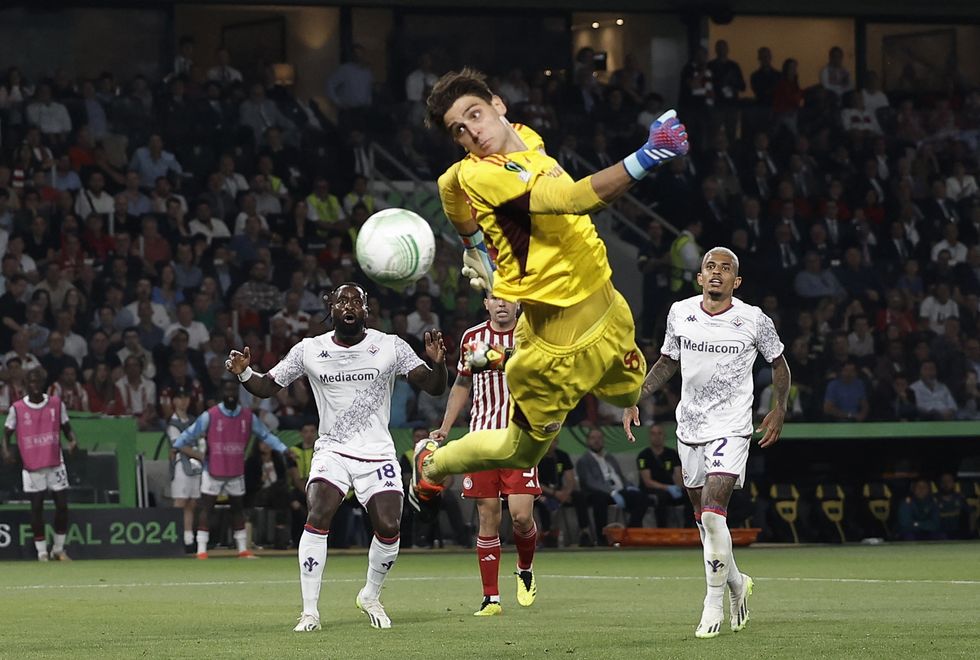 Konstantinos Tzolakis save