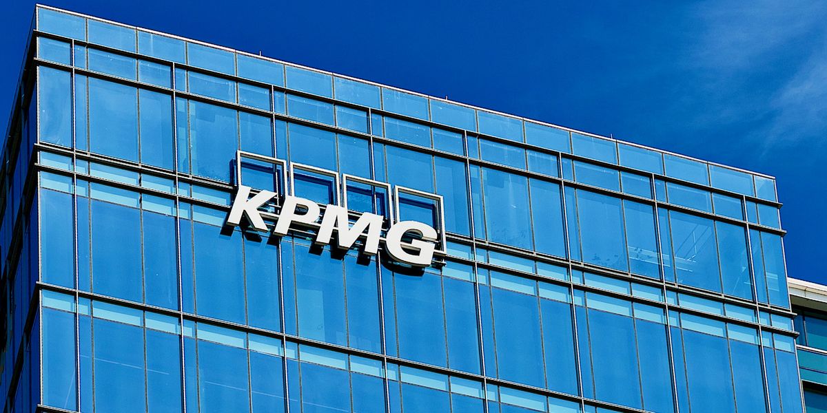 KPMG to cut almost 600 UK jobs as partners take home £880,000 KPMG to cut almost 600 UK jobs as partners take home £880,000