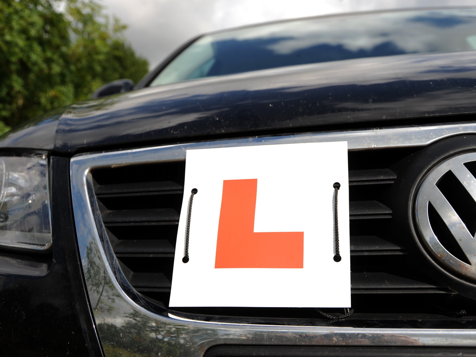 L plate on a car