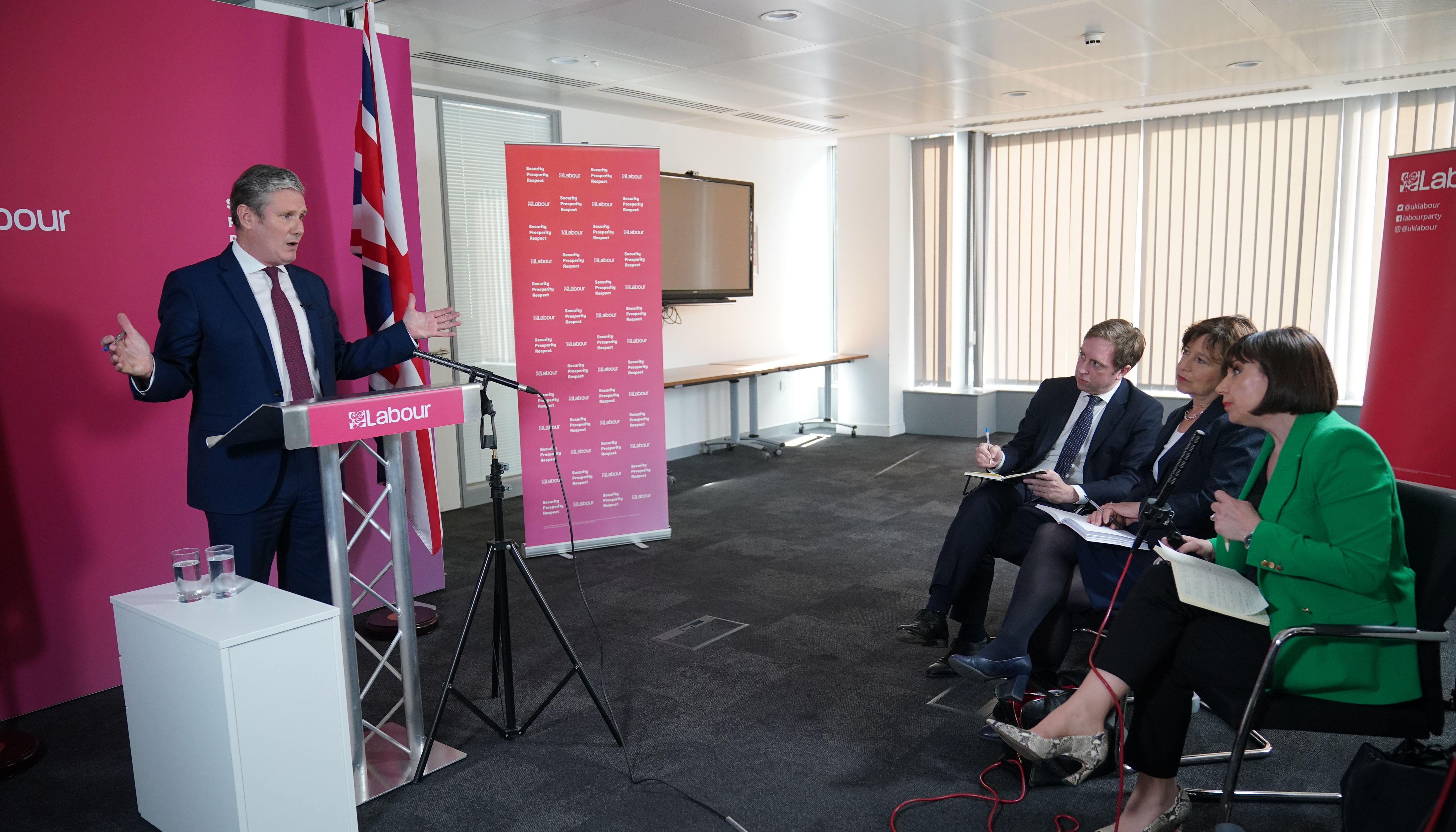 Labour leader Sir Keir Starmer makes a statement at Labour Party headquarters in London