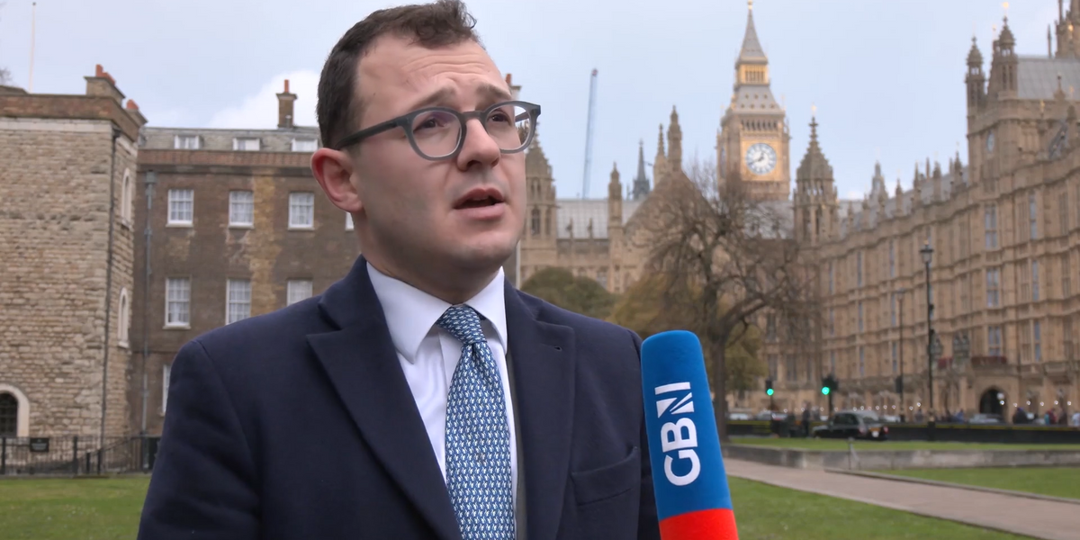 NextImg:'Labour said they would close them!' Tory fumes as MPs set to debate re-opening of asylum hotels