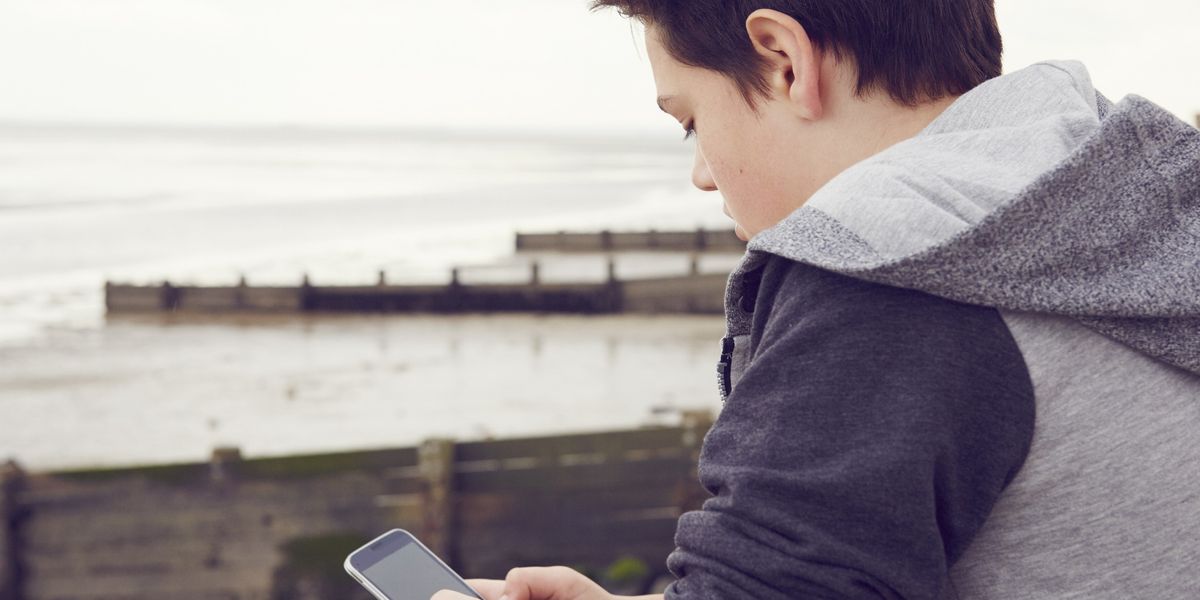 NextImg:Labour set to impose social media curfew on British schoolchildren in bid to tackle 'compulsive' behaviour
