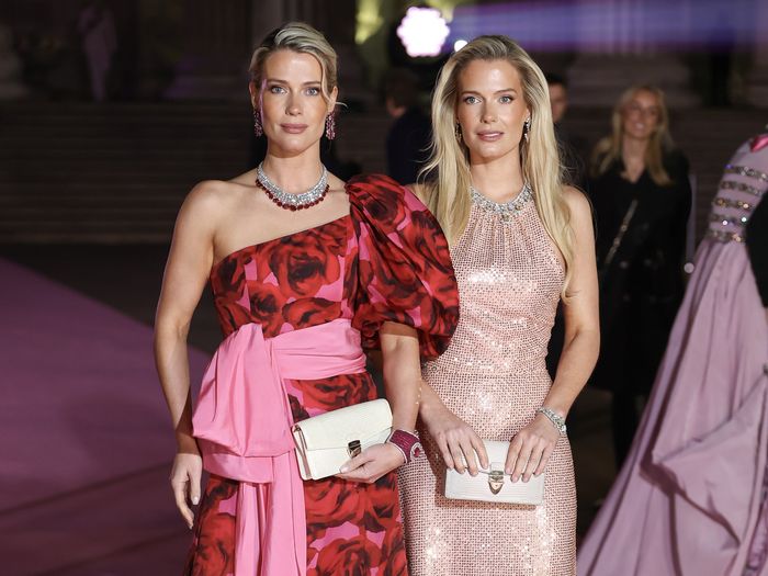 Lady Eliza and Lady Amelia Spencer attenting the Pink Ball