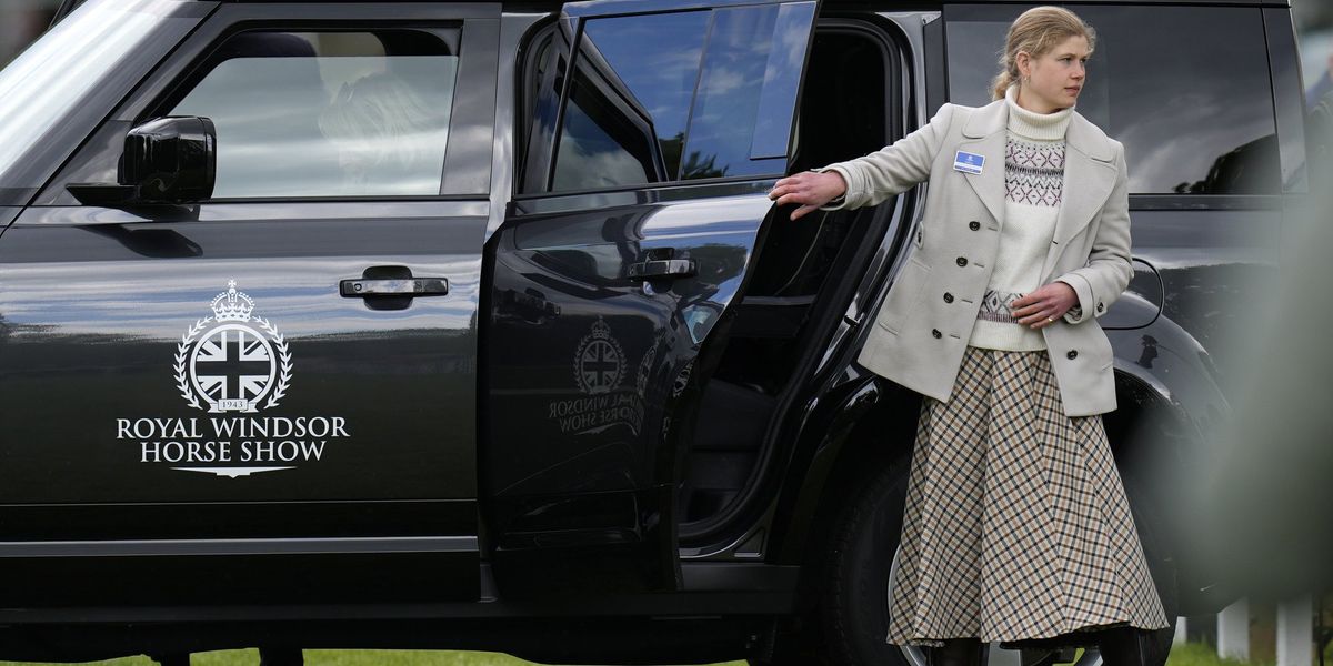 Lady Louise Windsor pictured as Prince Edward’s daughter takes on ‘proper paid job’ Lady Louise Windsor pictured as Prince Edward’s daughter takes on ‘proper paid job’