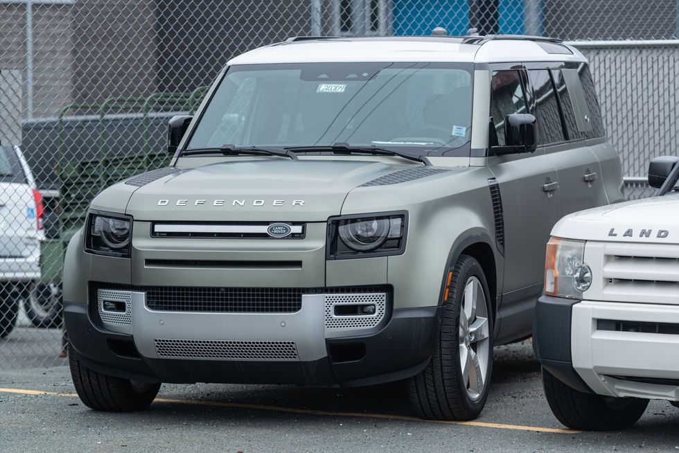 Land Rover Defender