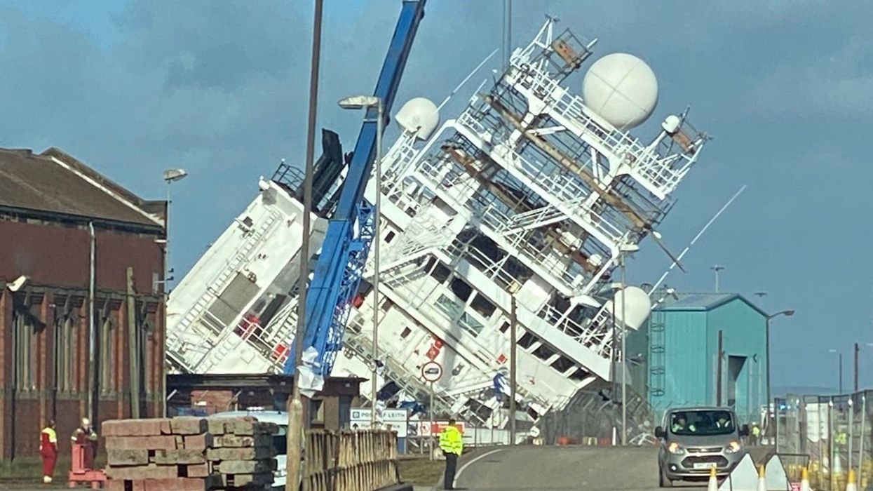 Large ship has tipped 45 degrees in Edinburgh