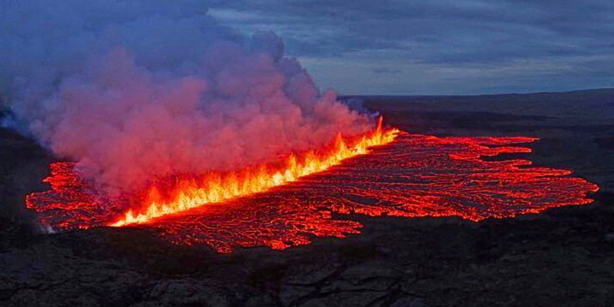 NextImg:Tourists urgently evacuated as volcano erupts in Iceland as thick plumes of smoke billow through the sky