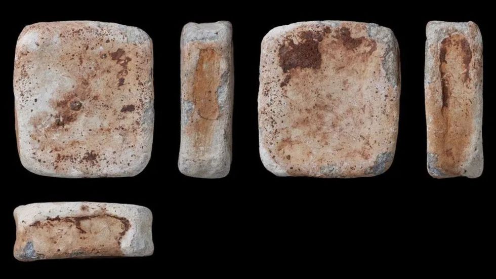 Lead ingots