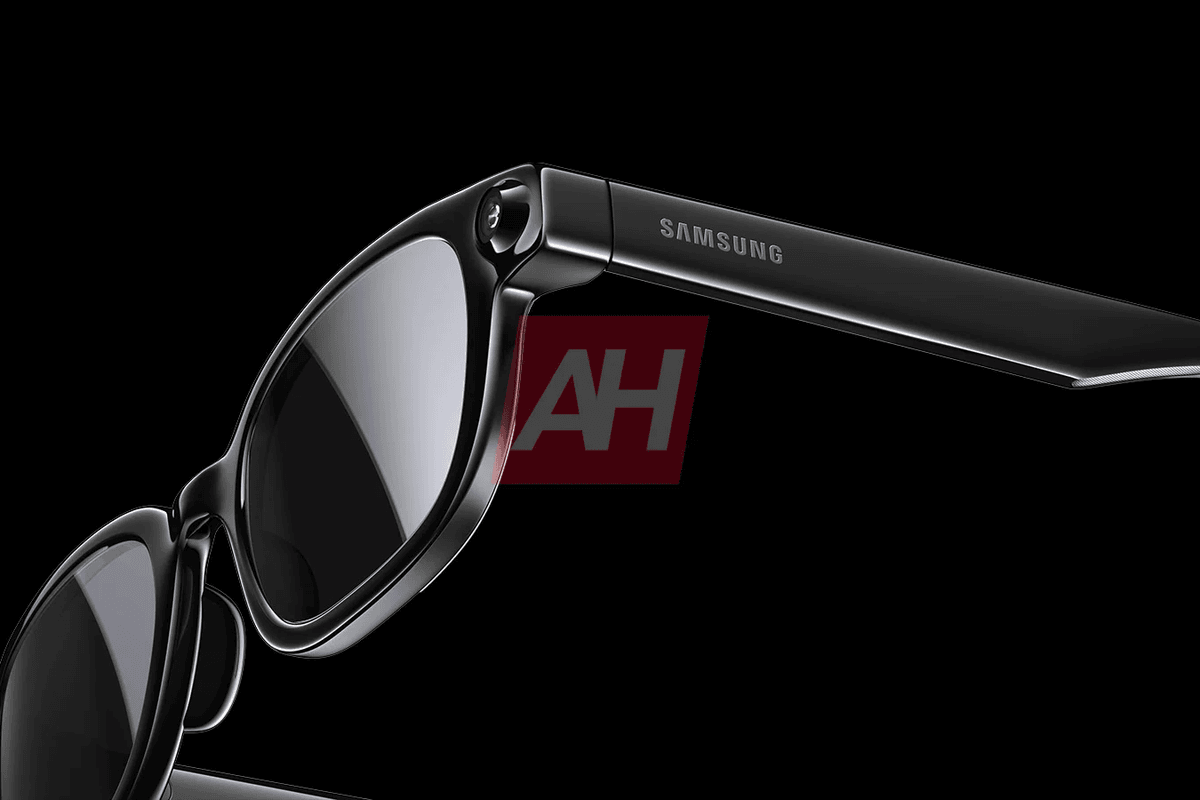 Leaked image of Samsung glasses